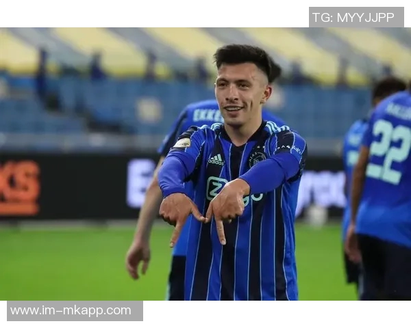 罗马青训中场亚利桑德罗罗马诺租借加盟意乙斯佩齐亚球队